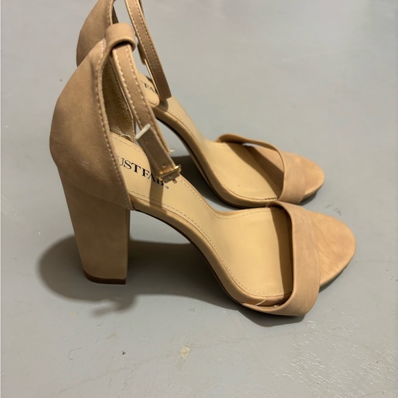 Justfab Makemba Faux Suede Heeled Sandals ankle strap. Wide Width / Size 8.5 - Picture 2 of 5